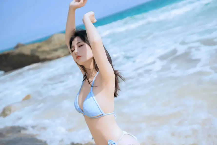8k夏日壁纸-度假 - 沙滩-泳装「哲风壁纸」