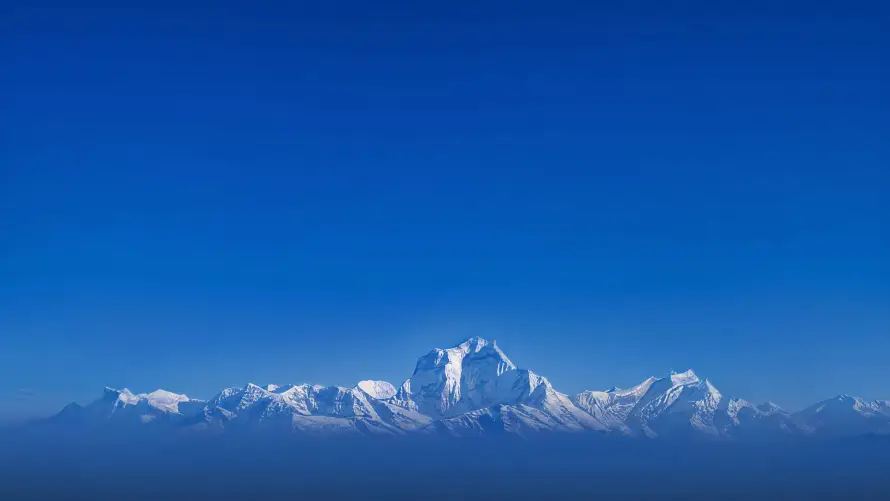 4k山脉壁纸-晴空 - 积雪-群山「哲风壁纸」