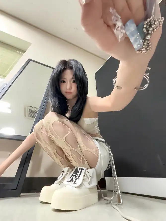4k丝袜壁纸 - 室内 - 时尚 - 美甲「哲风壁纸」