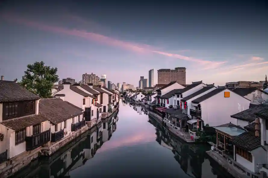 6k倒影壁纸-城市 - 壁纸-天空「哲风壁纸」