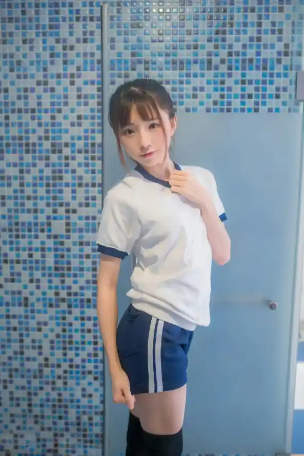 4k少女壁纸 - 日系 - 浴室 - 清纯「哲风壁纸」