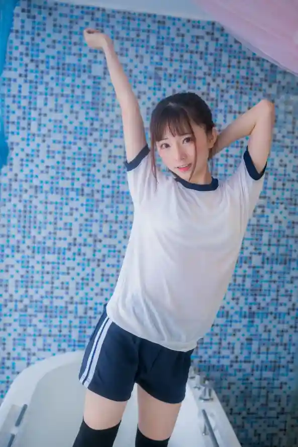 4k少女壁纸 - 浴室 - 黑袜 - 伸懒腰「哲风壁纸」