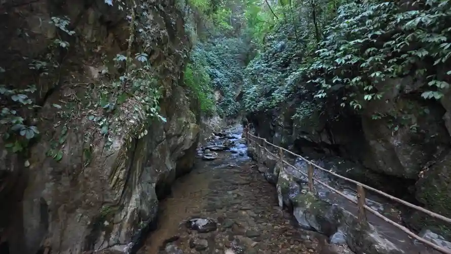4k山涧壁纸-山石 - 岩石-峡谷「哲风壁纸」 4k山涧壁纸-山石 - 岩石-峡谷「哲风壁纸」