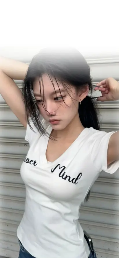 4k人像壁纸 - 简约 - 美女 - 马尾「哲风壁纸」