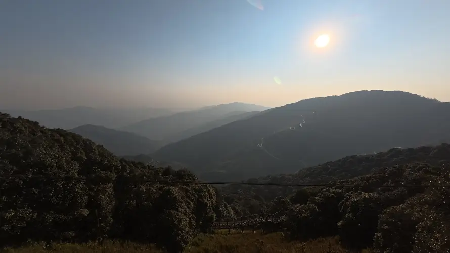 4k天空壁纸-太阳 - 山峦-山崖「哲风壁纸」 4k天空壁纸-太阳 - 山峦-山崖「哲风壁纸」