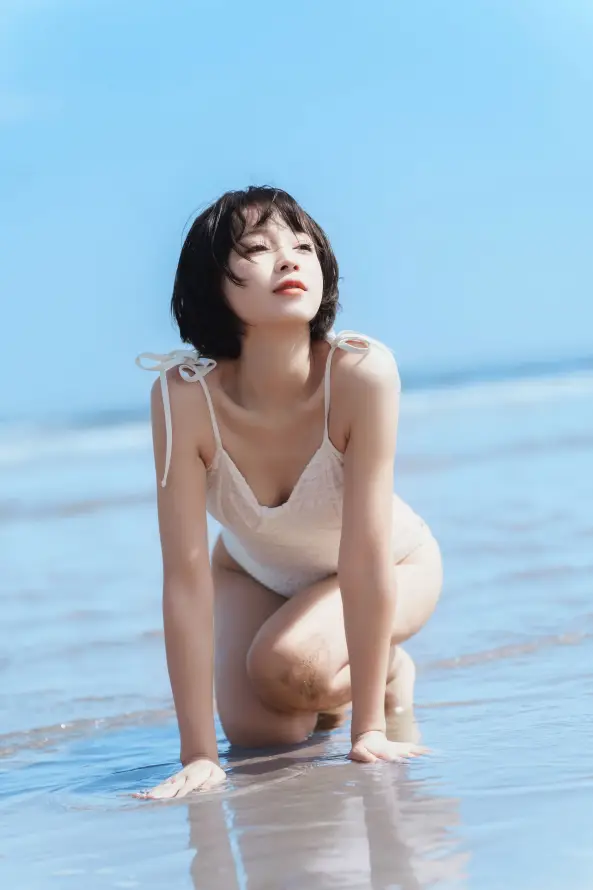 4k吊带壁纸 - 夏日 - 沙滩 - 泳装「哲风壁纸」