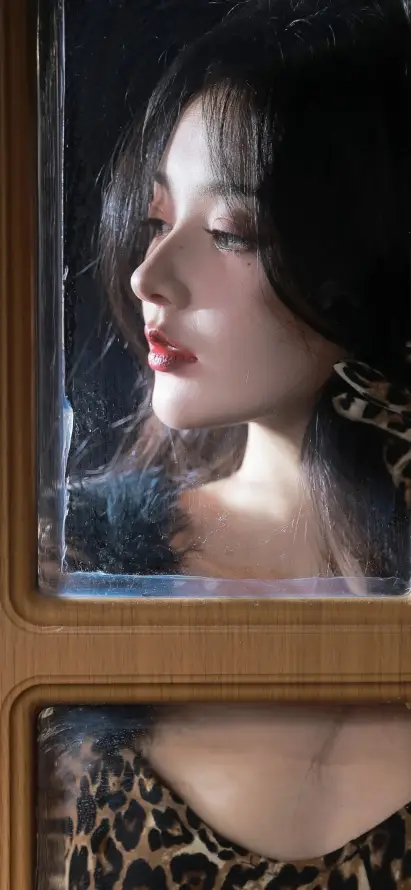 4k人像壁纸 - 侧脸 - 光影 - 女性「哲风壁纸」