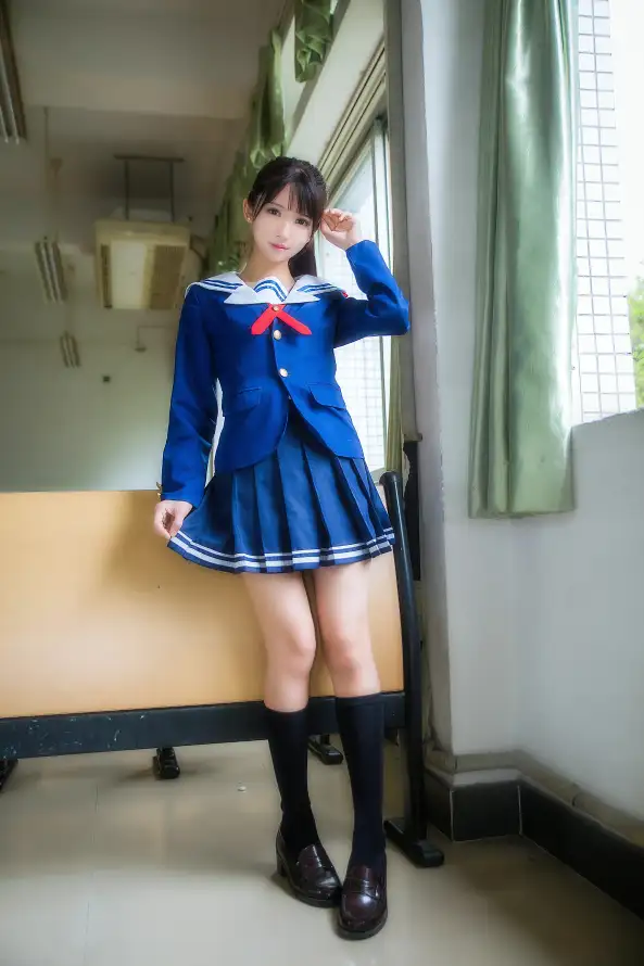 4kjk壁纸 - 制服 - 女生 - 教室「哲风壁纸」