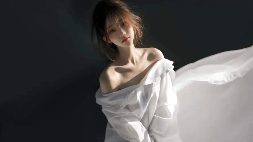 3k光影壁纸-少女 - 居家-温柔「哲风壁纸」