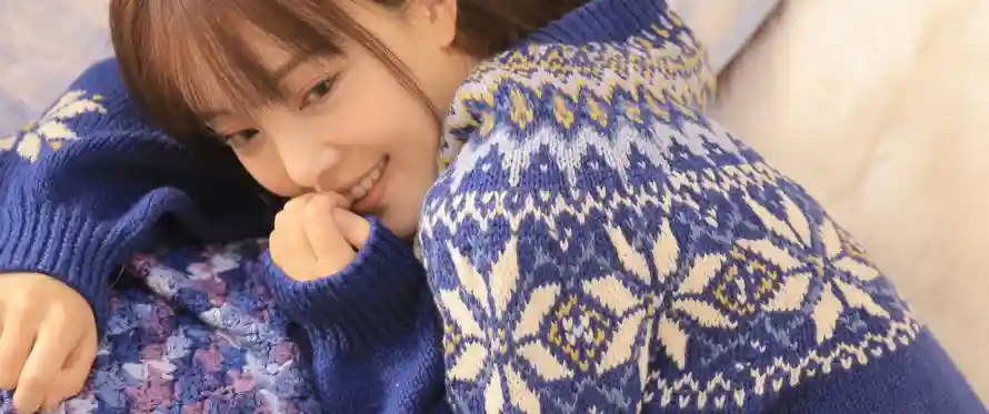 3k57壁纸-女生 - 居家-微笑「哲风壁纸」