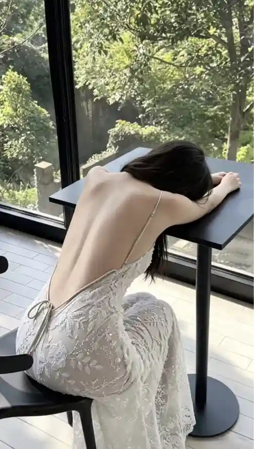 4k室内壁纸 - 性感 - 树林 - 美女「哲风壁纸」