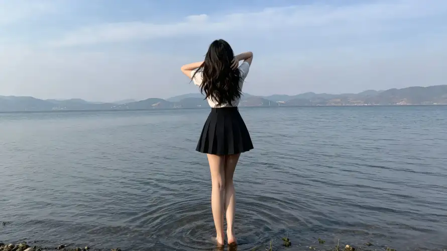 3k图片壁纸-好看 - 少女-水边「哲风壁纸」