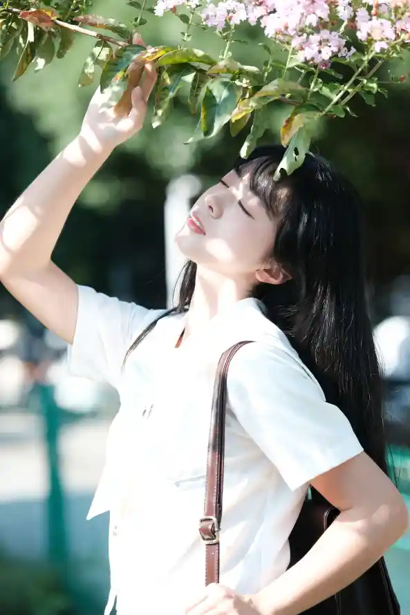 4kjk壁纸 - 夏日 - 少女 - 户外「哲风壁纸」