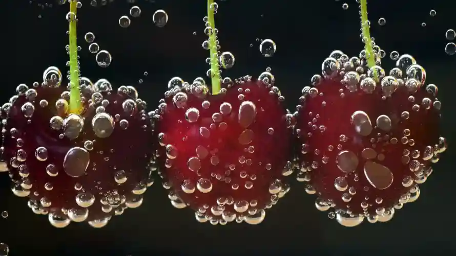 4k新鲜壁纸-樱桃 - 气泡-水果「哲风壁纸」