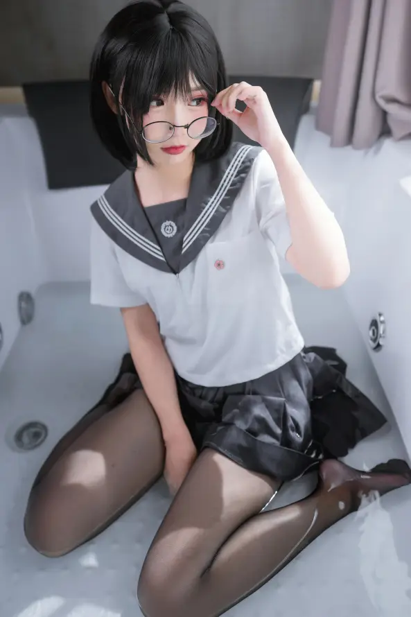 4kjk壁纸 - 写真 - 坐姿 - 少女「哲风壁纸」