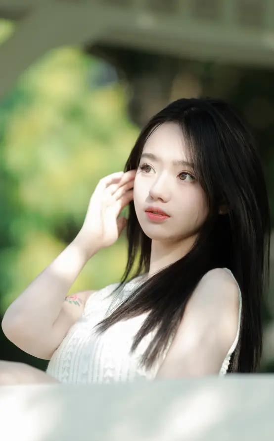 4k可爱壁纸 - 少女 - 户外 - 无袖「哲风壁纸」