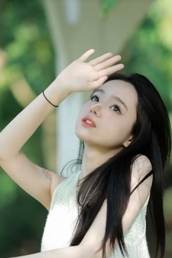 4k写真壁纸 - 可爱 - 女生 - 户外「哲风壁纸」