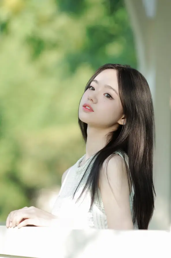 4k可爱壁纸 - 女生 - 少女 - 户外「哲风壁纸」