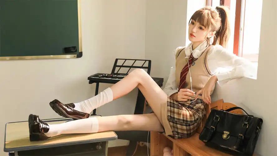 2k学生壁纸-jk - 少女-教室「哲风壁纸」