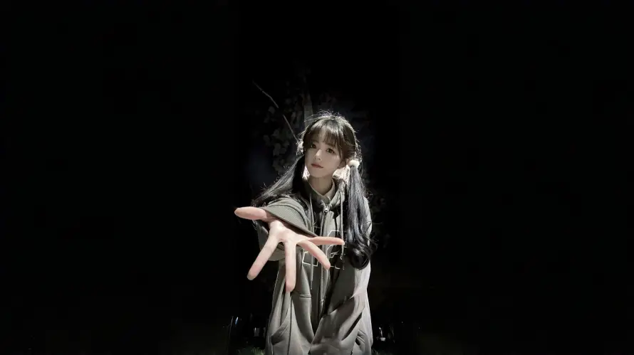 4k人像壁纸-伸手 - 少女-美女「哲风壁纸」