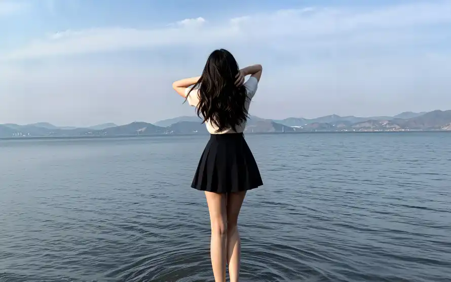 4k图片壁纸-好看 - 少女-水面「哲风壁纸」