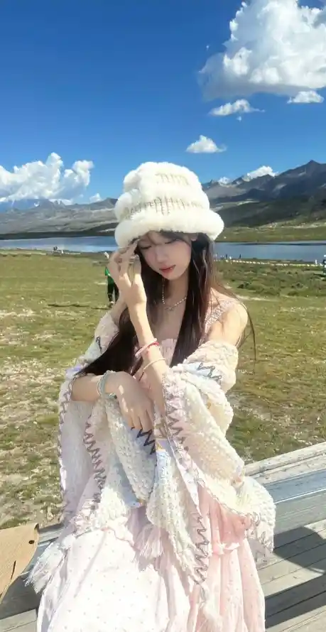 4k少女壁纸 - 山脉 - 户外 - 湖泊「哲风壁纸」
