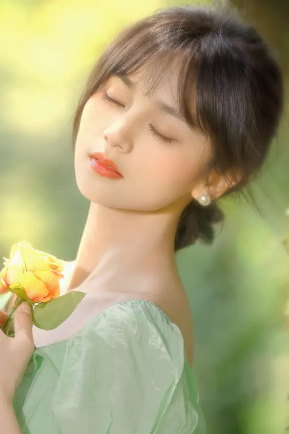 4k少女壁纸 - 户外 - 森系 - 清纯「哲风壁纸」