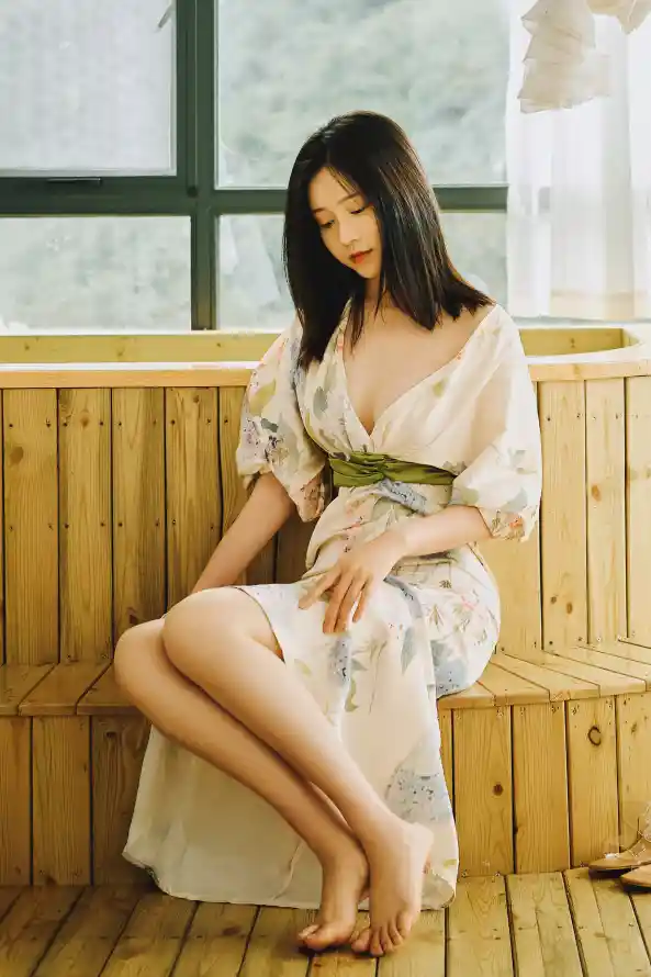 4k少妇壁纸 - 居家 - 性感 - 暖光「哲风壁纸」