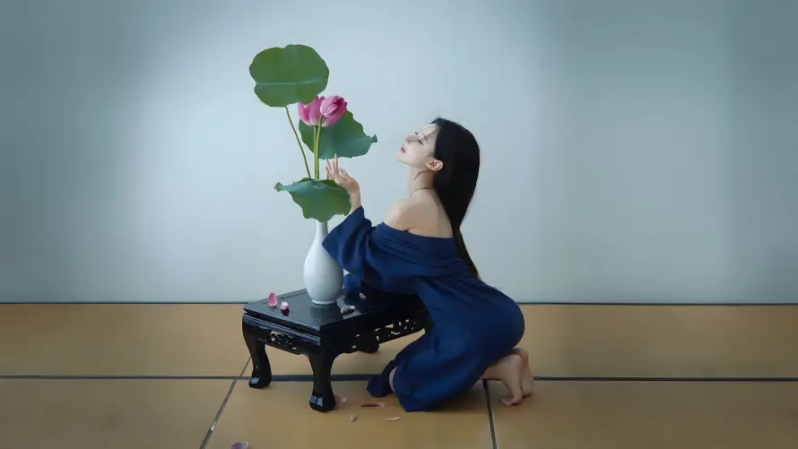 4k古风壁纸-室内 - 清冷-美女「哲风壁纸」
