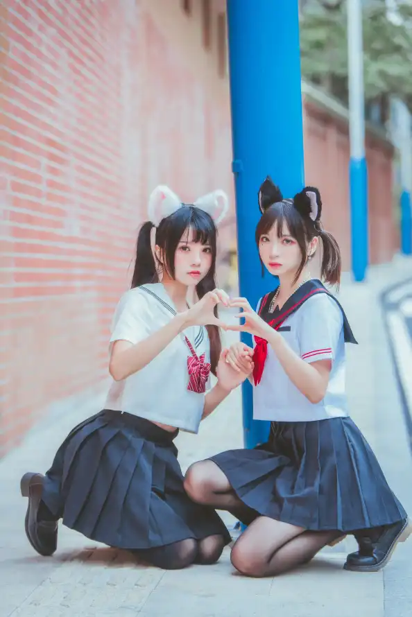 4k户外壁纸 - 比心 - 猫耳 - 街拍「哲风壁纸」