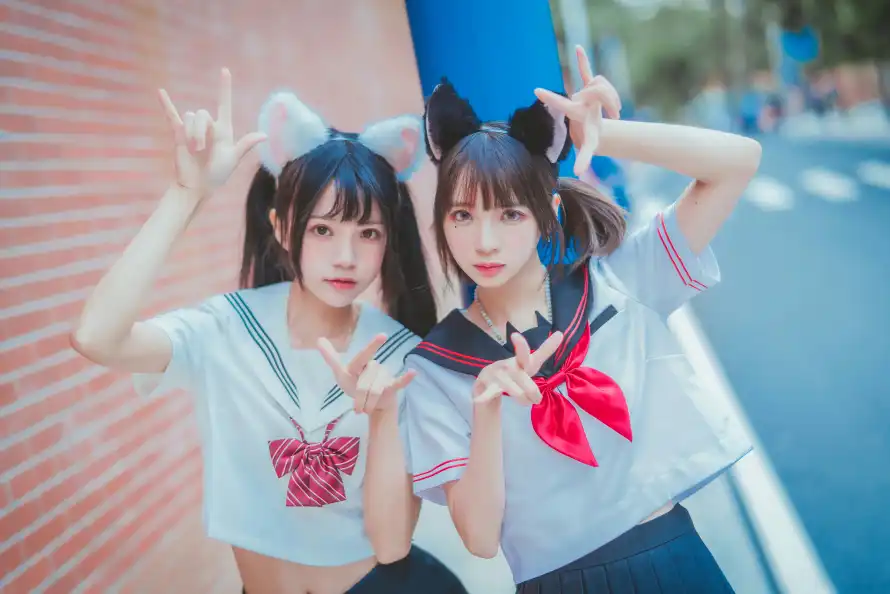 8k户外壁纸-猫耳 - 街拍-闺蜜「哲风壁纸」