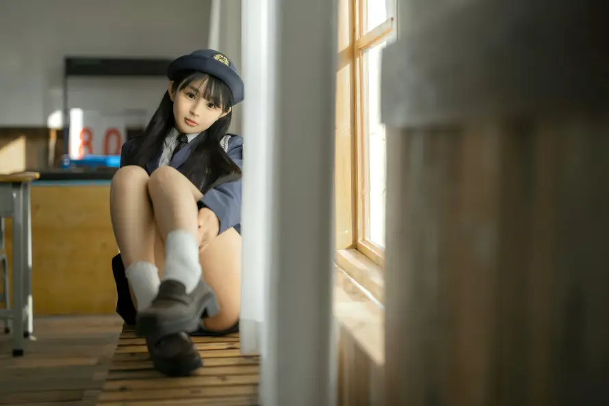 7k制服壁纸-少女 - 教室-暖光「哲风壁纸」