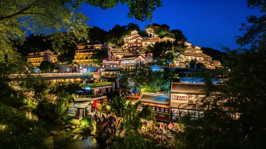 3k古寨壁纸-夜景 - 树林-河流「哲风壁纸」