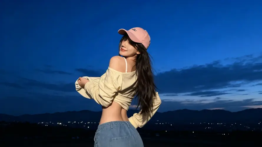3k天空壁纸-好看 - 户外-美女「哲风壁纸」