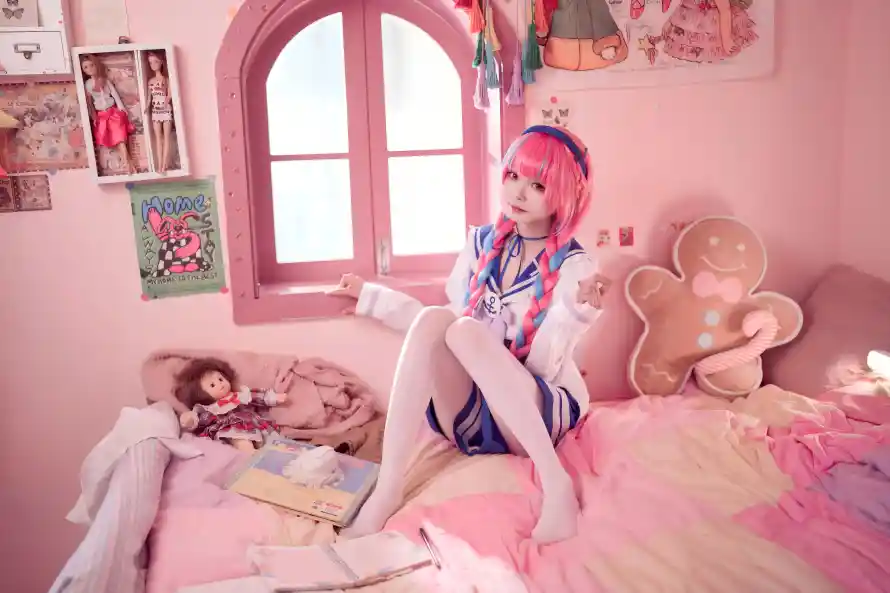 8k制服壁纸-卧室 - 少女-玩偶「哲风壁纸」