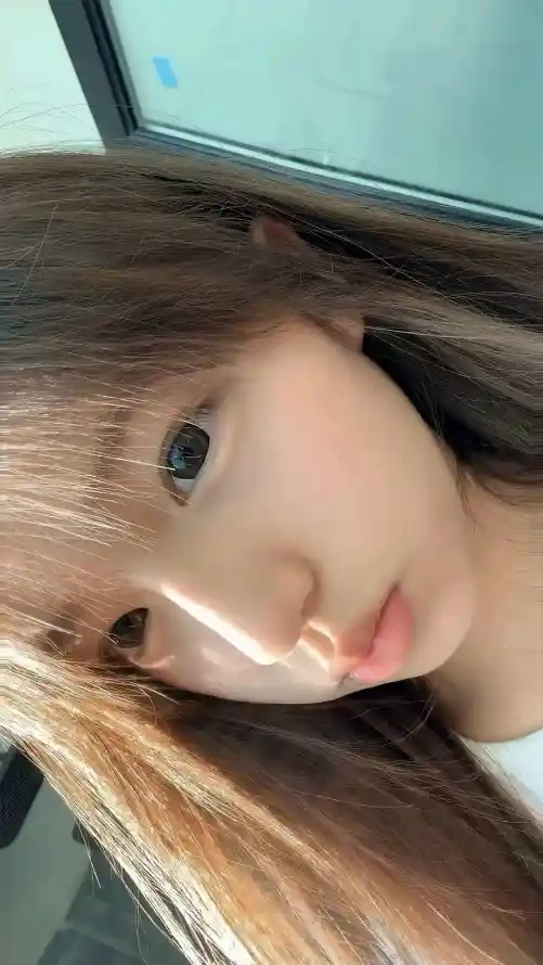 4k人像壁纸 - 女生 - 室内 - 浅发「哲风壁纸」