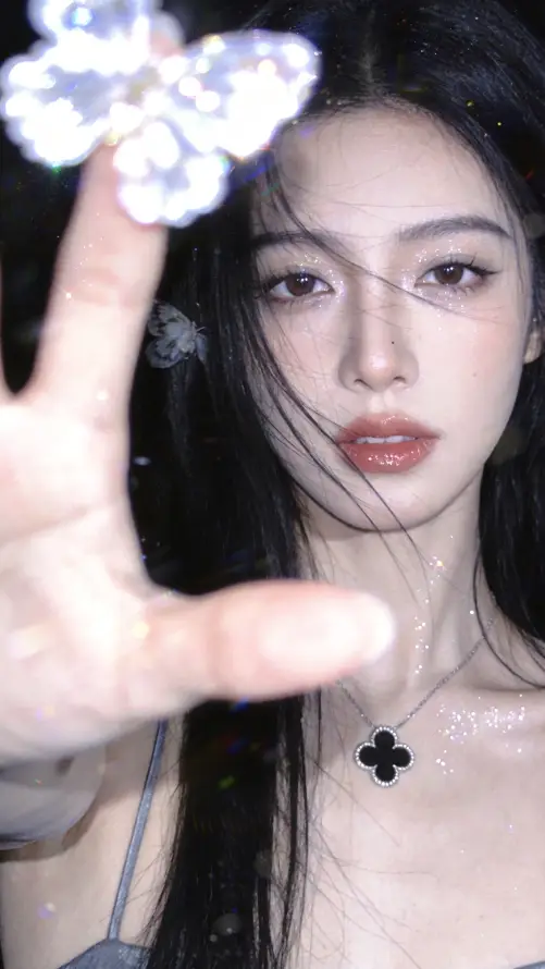 4k人像壁纸 - 吊带 - 清冷 - 红唇「哲风壁纸」