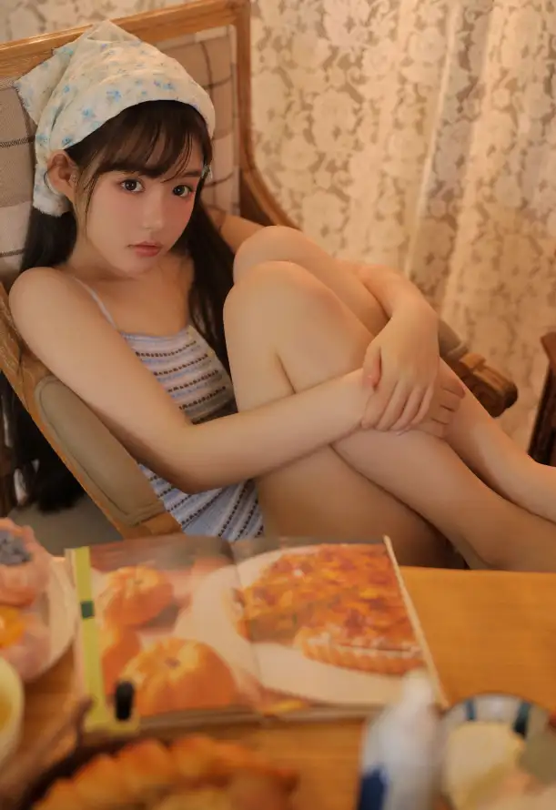 4k休闲壁纸 - 吊带 - 室内 - 少女「哲风壁纸」