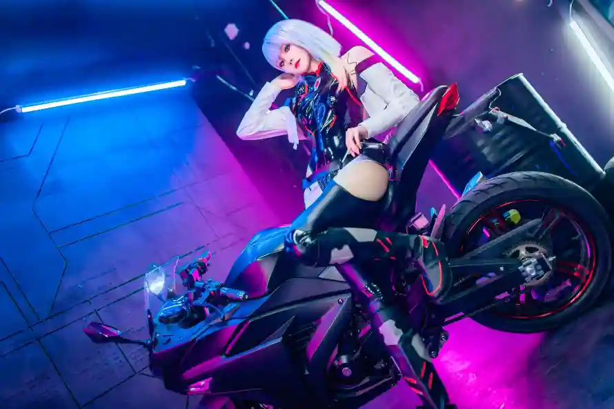 6k动漫壁纸-机车 - 白发-cos「哲风壁纸」