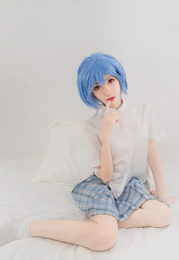 4k坐姿壁纸 - 少女 - 日系 - 短发「哲风壁纸」