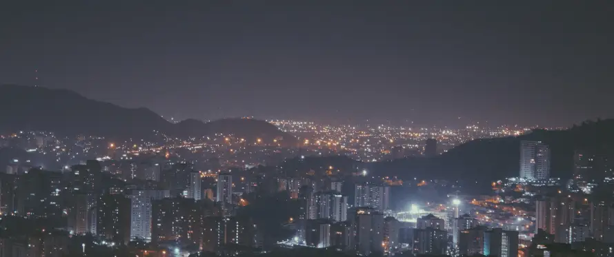 3k俯瞰壁纸-城市 - 夜景-山峦「哲风壁纸」