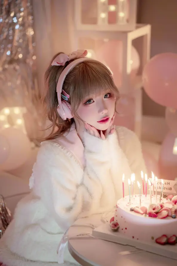 4k卷发壁纸 - 少女 - 暖光 - 甜妹「哲风壁纸」