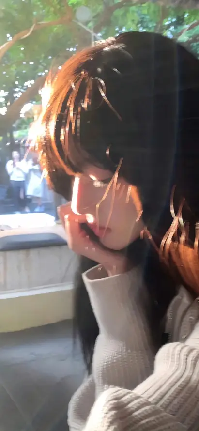 4k休闲壁纸 - 侧脸 - 少女 - 户外「哲风壁纸」