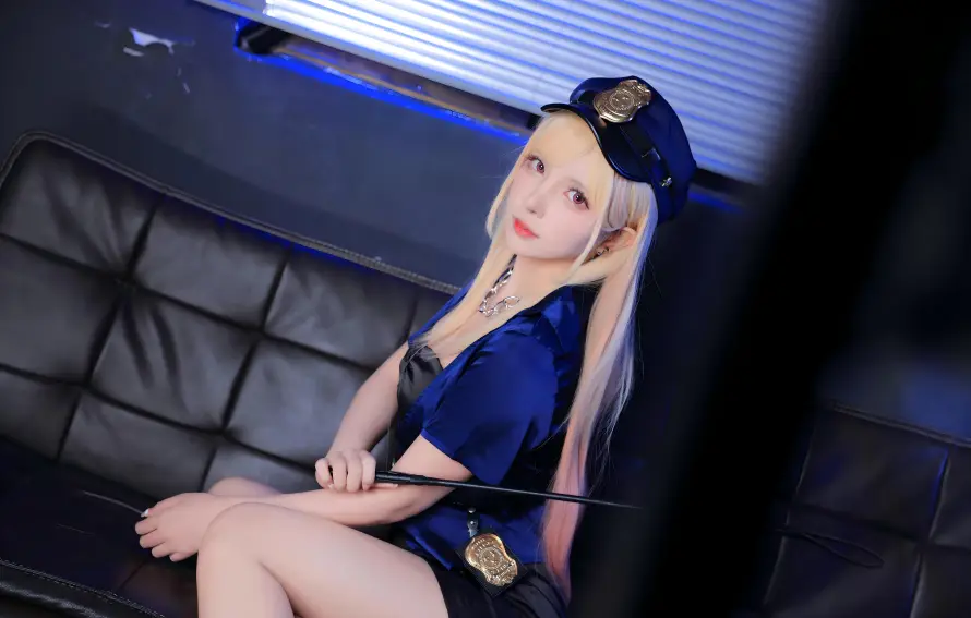 4k写真壁纸 - 女警 - 室内 - 美女「哲风壁纸」