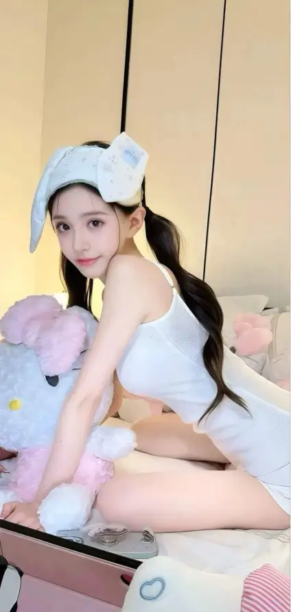 4k发箍壁纸 - 少女 - 居家 - 手机「哲风壁纸」
