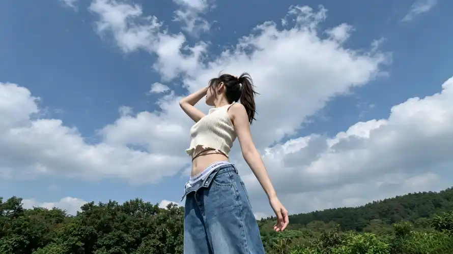 3k休闲壁纸-好看 - 少女-户外「哲风壁纸」