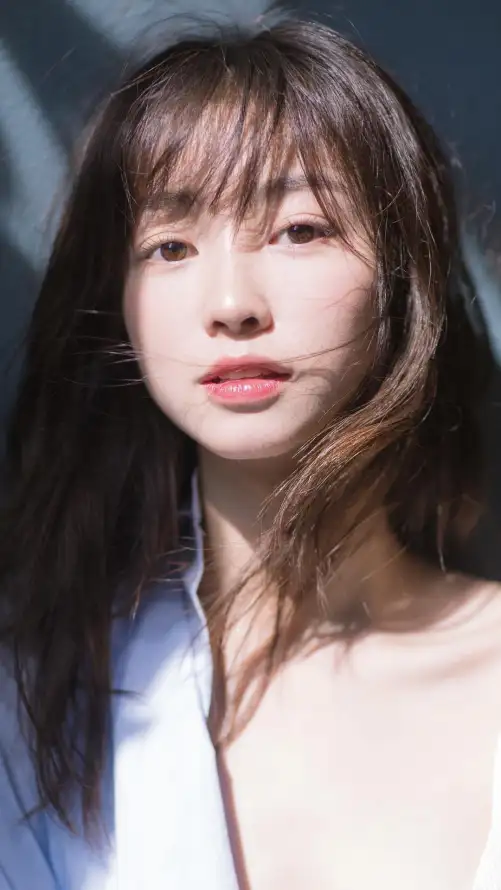 4kmv壁纸 - 光影 - 写真 - 红唇「哲风壁纸」