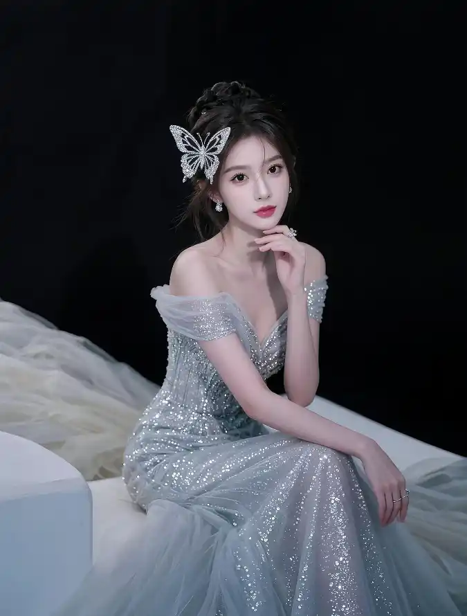 4k好看壁纸 - 盘发 - 美女 - 银色「哲风壁纸」
