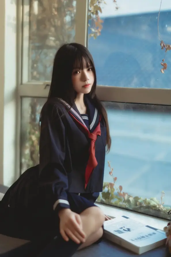4kjk壁纸 - 书本 - 制服 - 室内「哲风壁纸」