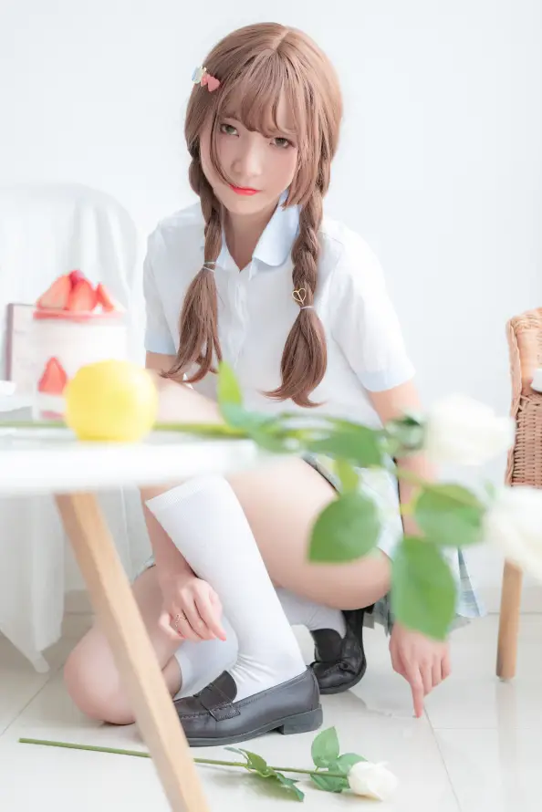 4kjk壁纸 - 室内 - 少女 - 西瓜「哲风壁纸」